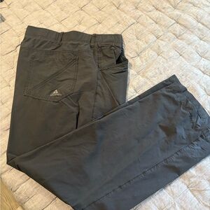 Ascend Men's Dark Gray Cargo Pants